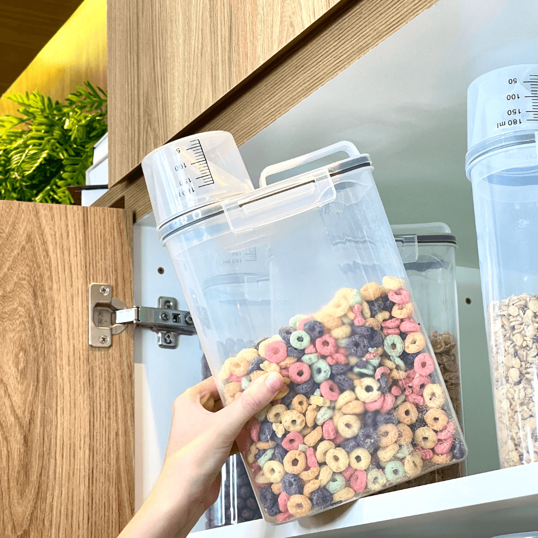 Kit 4 Potes Herméticos Porta Mantimento com Copo Medidor 2,5 Litros